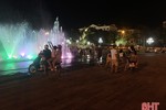Cần chấn chỉnh tình trạng chạy xe máy trong quảng trường thành phố Hà Tĩnh