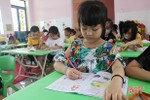 Luyện trò chơi “Quy tắc 3 ngón tay” cho trẻ chuẩn bị vào lớp 1 ở Hà Tĩnh