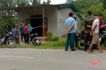 Phát hiện người đàn ông tử vong với nhiều vết máu dưới sàn nhà ở Hương Sơn