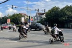 Đèn giao thông ở TP Hà Tĩnh “phập phù”, người đi đường gặp khó