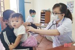 Khi bác sỹ Trung ương “cầm tay chỉ việc” cho y tế tuyến huyện ở Hà Tĩnh