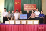 Thư viện Hà Tĩnh trao tặng hơn 1.200 bản sách cho các “ngôi nhà trí tuệ”