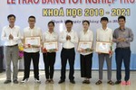 Trường Trung cấp nghề Hà Tĩnh trao bằng tốt nghiệp cho 39 học sinh
