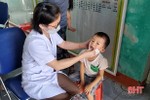 Trẻ em và phụ nữ sau sinh ở Hà Tĩnh được uống Vitamin A tại trạm y tế cấp xã vào ngày 1 và 2/6