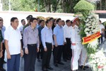 Chủ tịch Quốc hội Vương Đình Huệ tri ân các anh hùng, liệt sỹ tại Hà Tĩnh