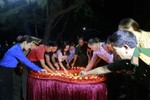Các địa phương ở Hà Tĩnh thắp nến tri ân tưởng nhớ các anh hùng liệt sỹ