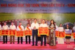 Hội Nông dân Hương Khê giành giải nhất Hội thi Nhà nông đua tài toàn tỉnh