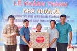 Bàn giao nhà nhân ái cho hộ nghèo ở Hương Sơn