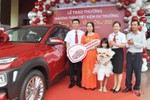 Agribank Chi nhánh tỉnh Hà Tĩnh trao Hyundai Kona cho khách hàng trúng thưởng