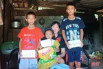 “Mẹ đỡ đầu” viết tiếp giấc mơ cho trẻ em khó khăn ở Hương Sơn