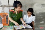 Lan tỏa hơi ấm “Mẹ đỡ đầu” đến trẻ em gặp hoàn cảnh khó khăn ở Hà Tĩnh