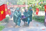 Cận cảnh sơ tán dân, tìm kiếm cứu nạn trong tình huống giả định bão lũ ở Hương Khê