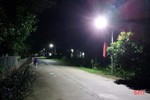 Xã biển Cẩm Xuyên có tuyến đường điện thắp sáng hiện đại