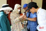 Đoàn công tác Viện Sốt rét - Ký sinh trùng và Côn trùng Trung ương giám sát véc tơ phòng bệnh sốt xuất huyết tại Hà Tĩnh