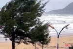 Ảnh hưởng hoàn lưu bão số 4, vùng biển phía Nam Hà Tĩnh gió giật cấp 9
