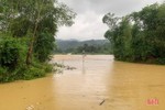 Nhiều tuyến đường, cầu cống ở Hương Khê bị ngập do mưa lớn