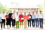 Sở KH&ĐT Hà Tĩnh hỗ trợ 180 triệu đồng cho 3 hộ nghèo Hương Khê làm nhà ở