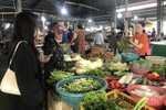 Sau mưa lũ, giá rau ở Hà Tĩnh tăng mạnh