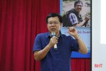 “Cây phóng sự” của Việt Nam chia sẻ kinh nghiệm với các phóng viên ở Hà Tĩnh