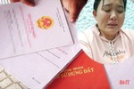 Một phụ nữ Hương Khê mua bìa đỏ giả trên facebook để lừa 300 triệu đồng