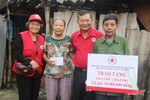 Hội Chữ thập đỏ TP Hồ Chí Minh hỗ trợ 350 triệu đồng cho người dân Hà Tĩnh