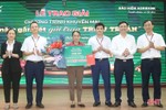 3 khách hàng của Agribank Hà Tĩnh II may mắn trúng thưởng chương trình khuyến mãi bảo hiểm ABIC