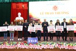 Khách hàng tại TP Hà Tĩnh trúng giải nhất “Hóa đơn may mắn” quý III/2022