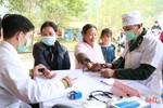 Khám bệnh, cấp thuốc miễn phí cho gần 1.000 lượt người dân biên giới Hà Tĩnh