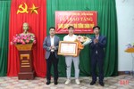 Trao bằng khen của Thủ tướng cho thanh niên Hà Tĩnh cứu 2 trẻ em đuối nước