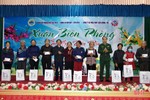 Chương trình “Xuân biên phòng, ấm lòng dân bản” trao tặng nhiều suất quà cho hộ nghèo Hương Sơn