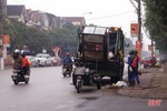 Tăng ca, thêm nhân lực để thu dọn lượng rác thải tăng đột biến ở Hà Tĩnh dịp tết