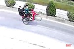 Xử phạt “quái xế” kẹp ba, “bốc đầu” trên quốc lộ 1 ở Can Lộc