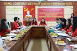 Đảng viên Hội LHPN tỉnh Hà Tĩnh bàn giải pháp đổi mới nội dung hoạt động của tổ chức hội