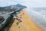 Gần 500 đoàn viên thanh niên ra quân làm sạch biển Thiên Cầm