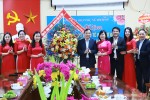 Lãnh đạo tỉnh Hà Tĩnh chúc mừng Hội Liên hiệp phụ nữ tỉnh