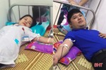 2 cán bộ, đoàn viên thanh niên ở TX Hồng Lĩnh kịp thời hiến máu cứu người