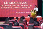 Khai giảng lớp lý luận chính trị cho cán bộ Agribank Hà Tĩnh