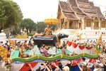 Người dân Lào vui đón tết Bunpimay