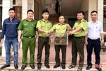Bàn giao động vật hoang dã về Vườn quốc gia Vũ Quang