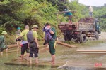 Phát hiện lượng lớn gỗ tập kết trái phép ở Hương Khê