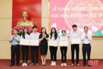 Hương Sơn vinh danh 351 giáo viên, học sinh có thành tích xuất sắc