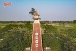 Kỳ lạ cây phi lao trên đỉnh tháp cao hơn 10m ở Hà Tĩnh