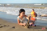 Biển Xuân Thành hút khách ngày nắng nóng