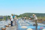 Người dân Hà Tĩnh sản xuất muối sạch bằng phương pháp mới, năng suất tăng 30 - 40%