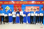 Bí thư Tỉnh ủy dự lễ kết nạp Đảng cho học sinh Trường THPT Lý Chính Thắng