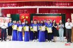 Nhiều học sinh ưu tú của Cẩm Xuyên được kết nạp Đảng