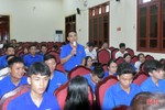 200 thanh niên Hương Khê đối thoại với lãnh đạo huyện