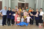 Công ty Phú Vinh chung tay chăm lo cho trẻ em hoàn cảnh khó khăn