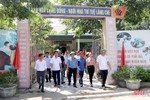 Đoàn công tác Tuyên Quang tham quan nông thôn mới ở Hương Sơn