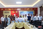 Trao tặng 900 bộ sách Cánh Diều cho học sinh Hà Tĩnh